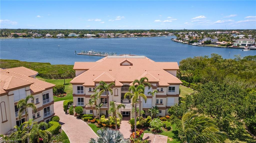 ADMIRALS WATCH - Residential