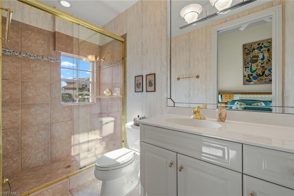 ADMIRALS WATCH - Residential