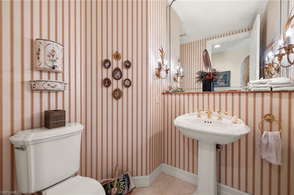 ADMIRALS WATCH - Residential