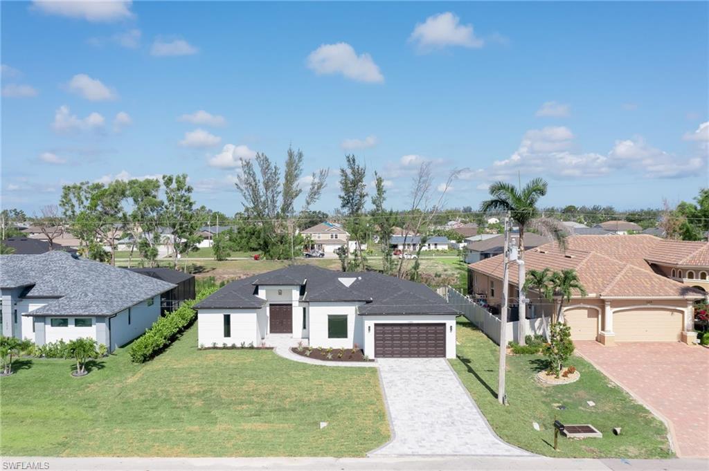 CAPE CORAL - Residential