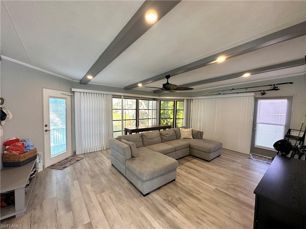 CORKSCREW WOODLANDS - Residential