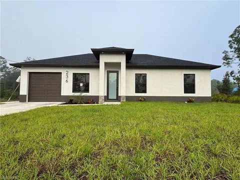 236 Nashua Ave, Lehigh Acres, FL 33974 - #: 225007517
