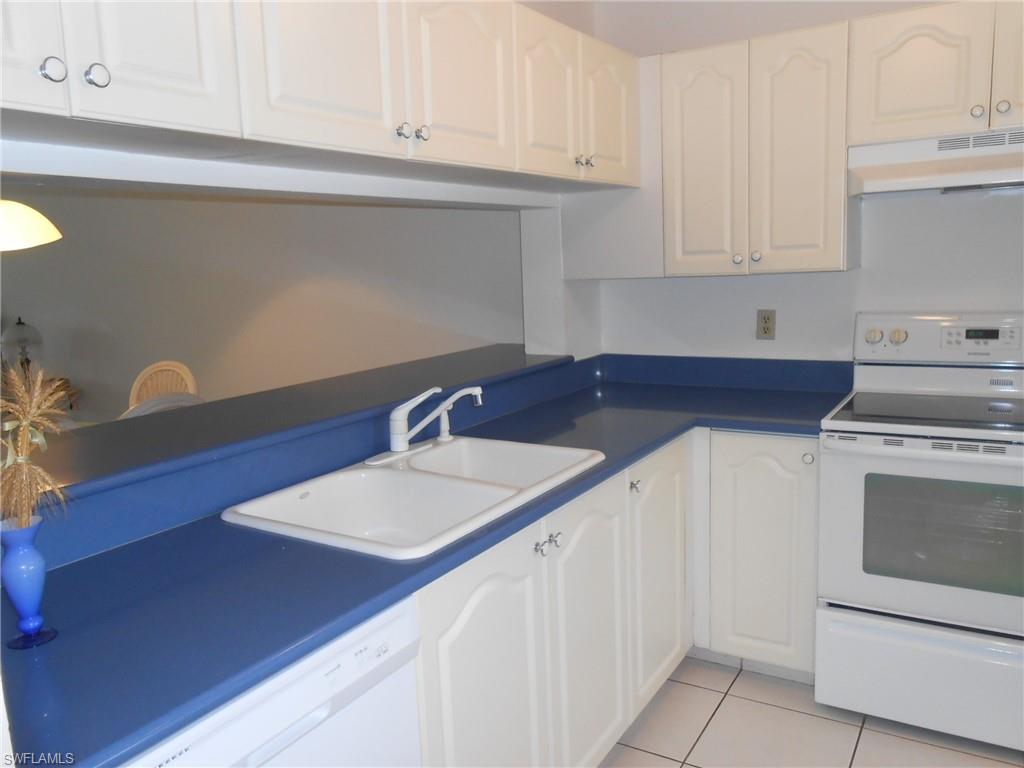 NAPLES SANDPIPER BAY CLUB - Residential