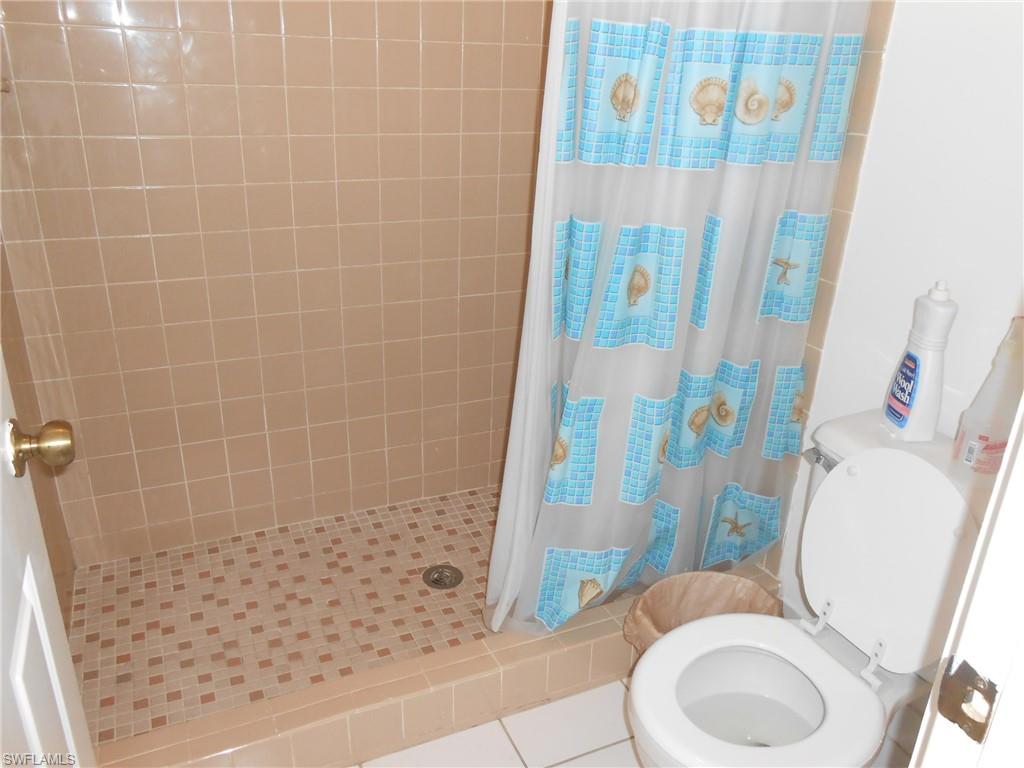 NAPLES SANDPIPER BAY CLUB - Residential