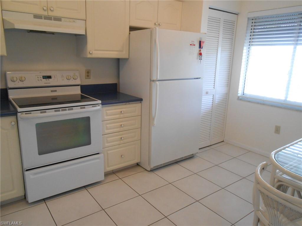 NAPLES SANDPIPER BAY CLUB - Residential