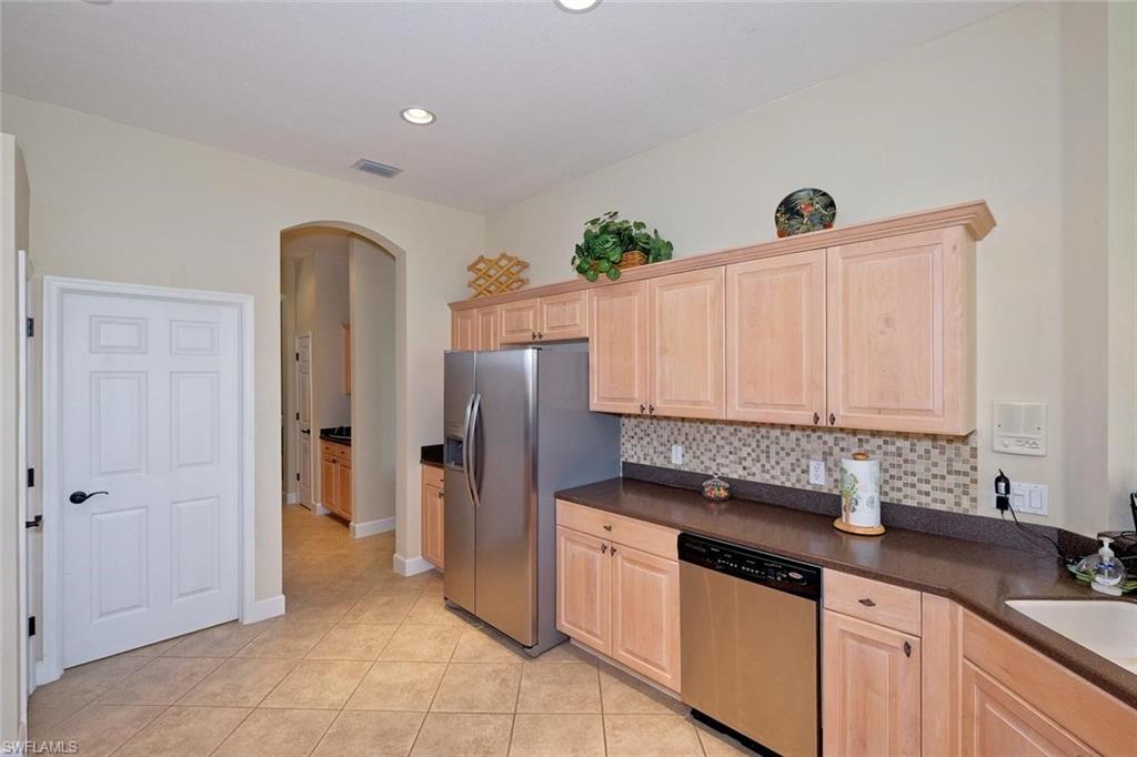 EMERSON SQUARE - Residential