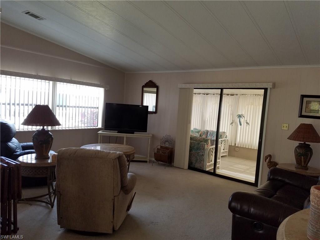 SIX LAKES COUNTRY CLUB - Residential