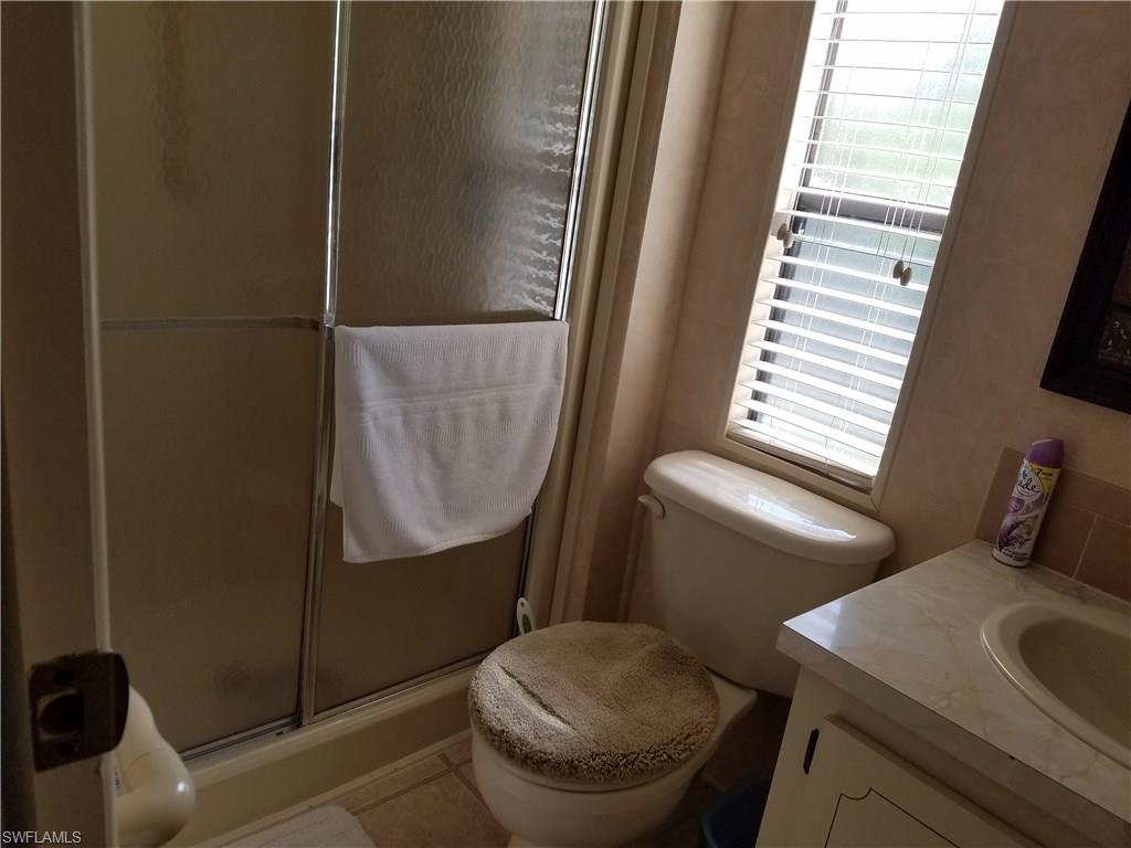 SIX LAKES COUNTRY CLUB - Residential