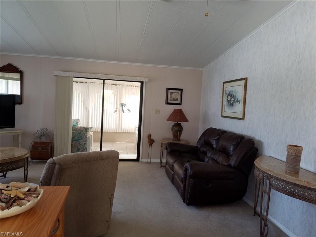 SIX LAKES COUNTRY CLUB - Residential