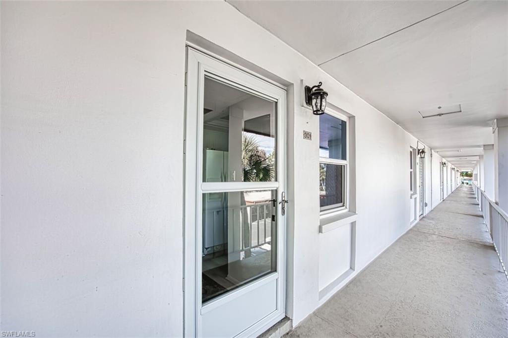 SEVEN LAKES - Residential