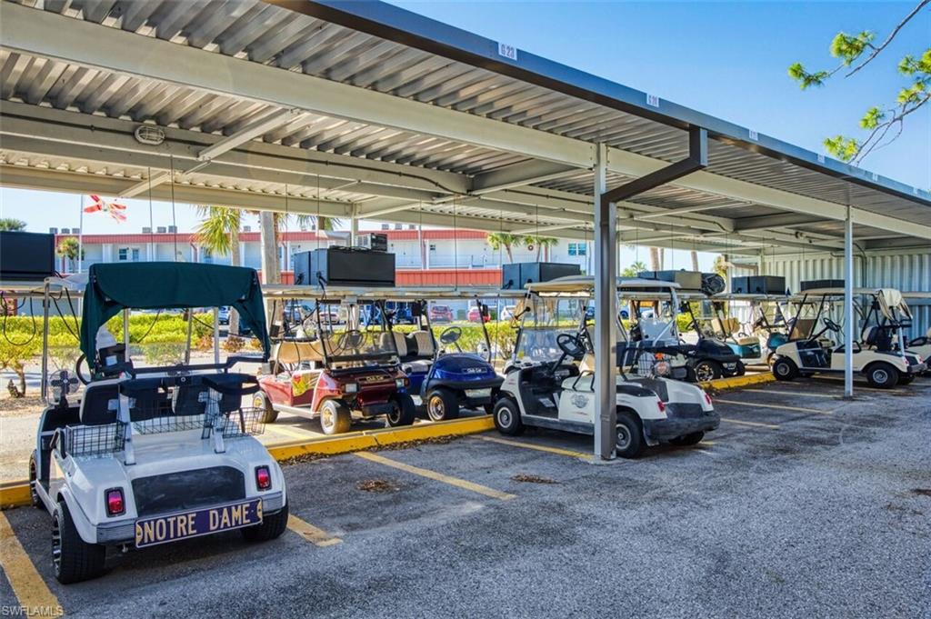 SEVEN LAKES - Residential