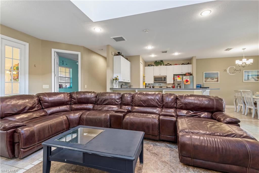 ISLAND OF HAPPINESS - Residential