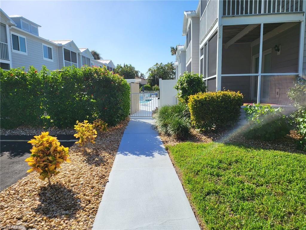 PARADISE VILLAGE - Residential