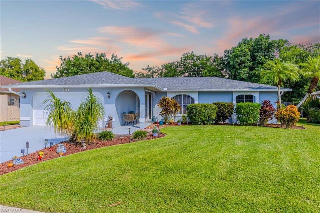 Photo of 124 Versailles CIR, NAPLES, FL 34112 (MLS # 226023500)