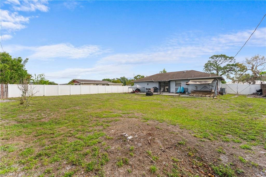 FORT MYERS SHORES - Residential