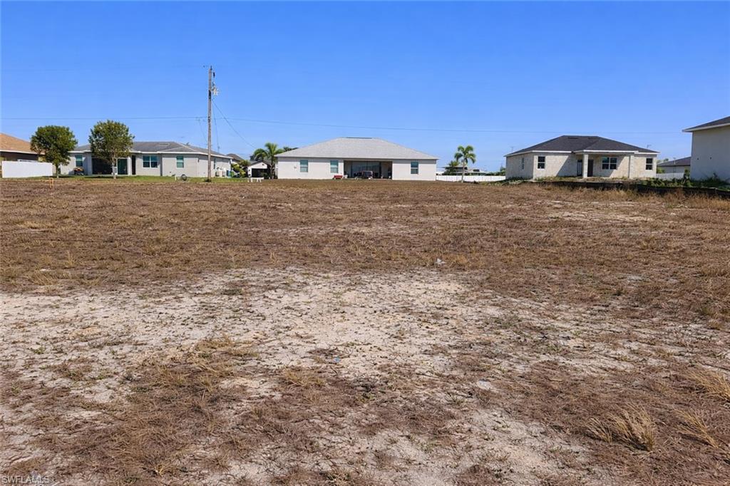 CAPE CORAL - Land