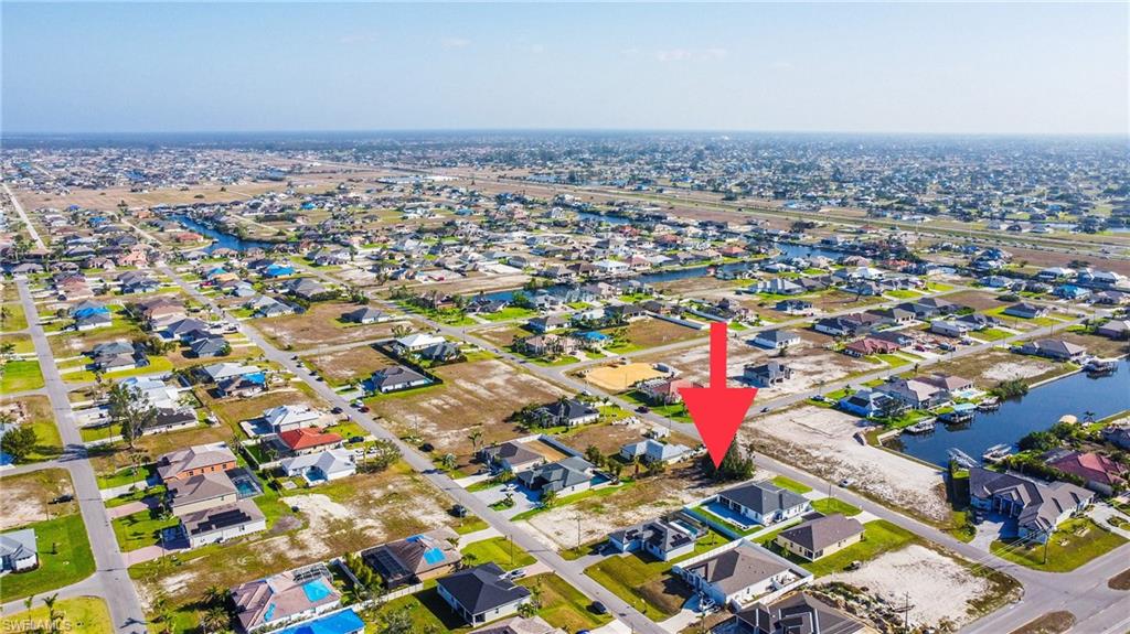 CAPE CORAL - Land