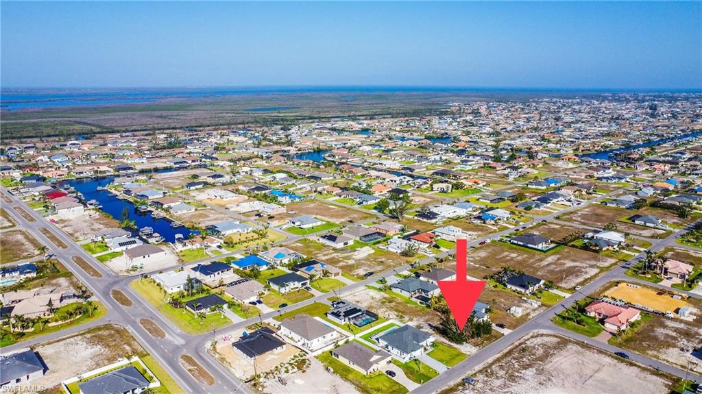 CAPE CORAL - Land