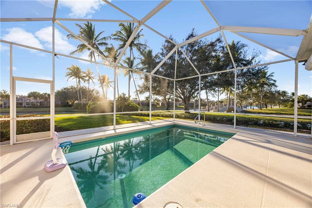 VILLAGE WALK - Residential