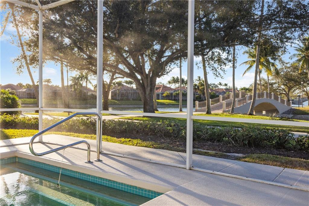 VILLAGE WALK - Residential