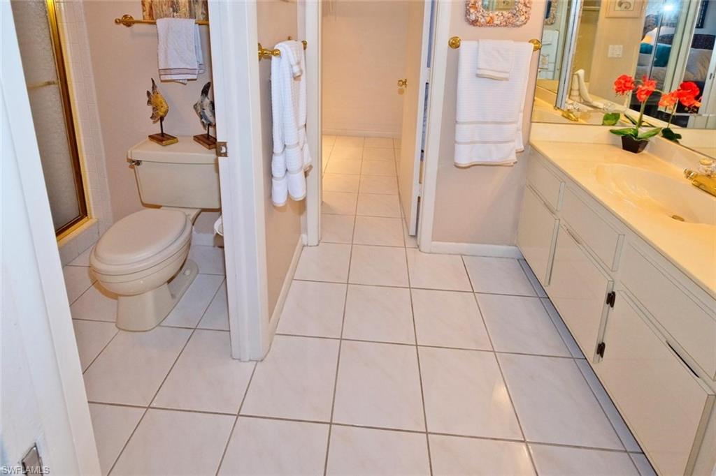 CORAL REEF CONDO - Residential