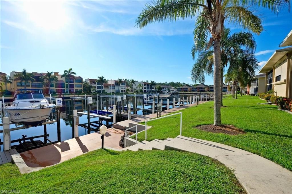 CORAL REEF CONDO - Residential