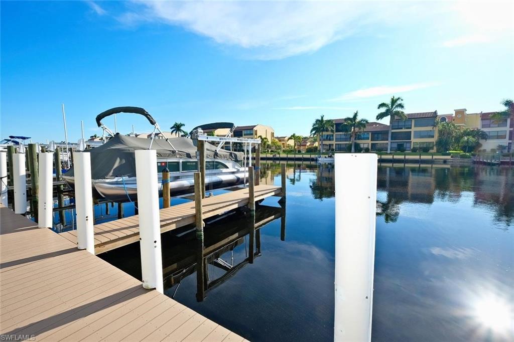 CORAL REEF CONDO - Residential