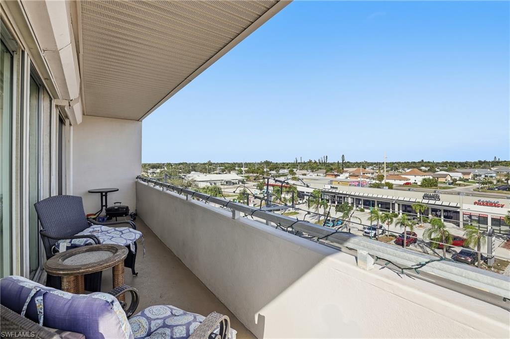 SUNSET TOWERS CONDO - Residential