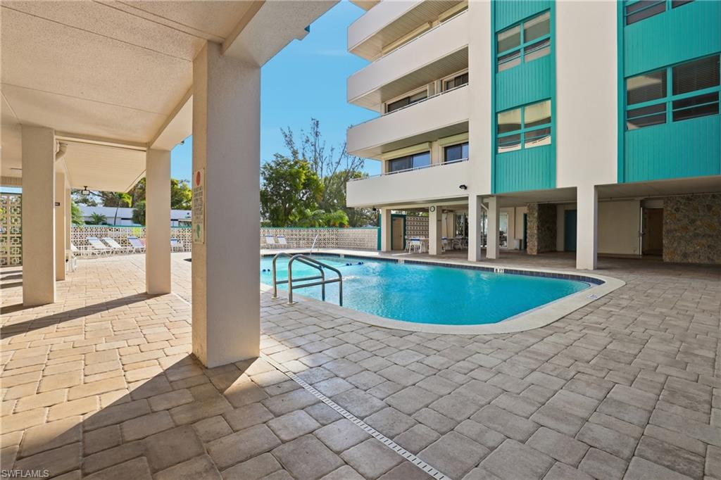 SUNSET TOWERS CONDO - Residential