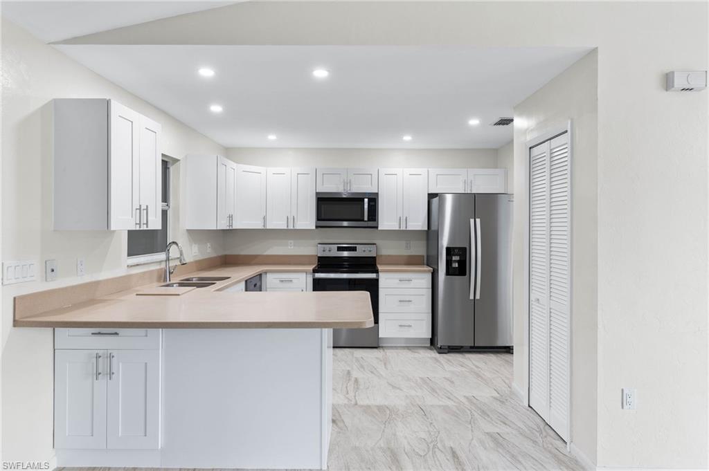 MEADOWS - Residential