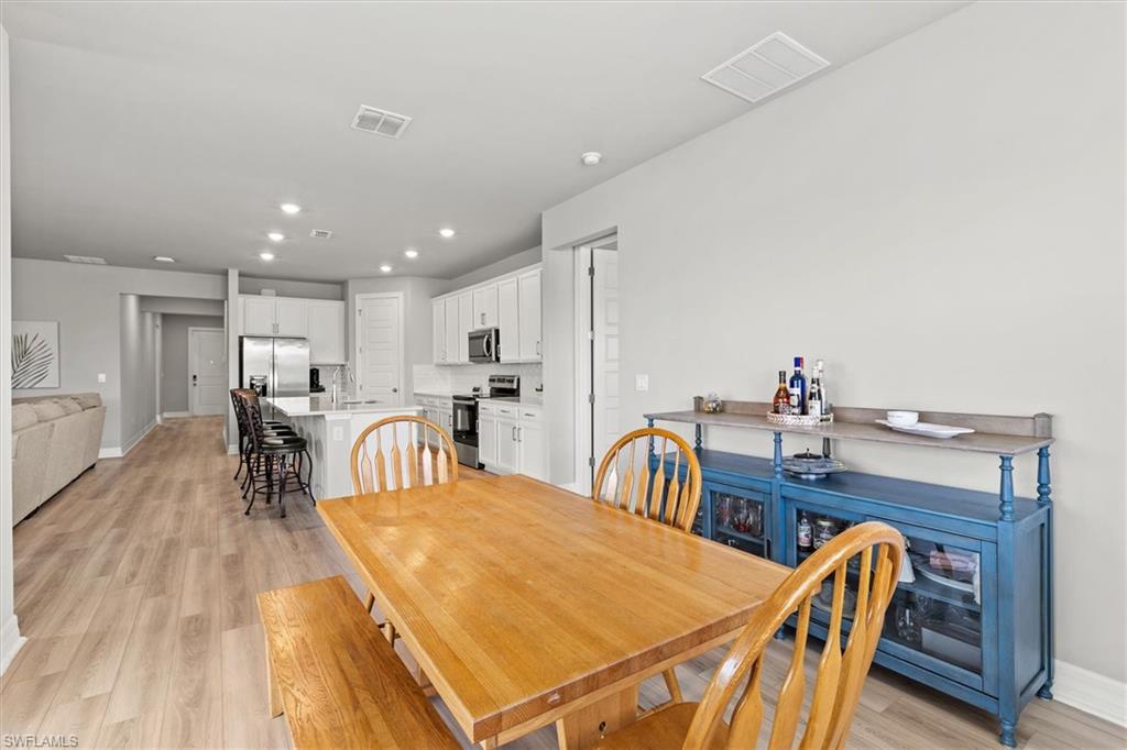 CRESCENT LAKES - Residential