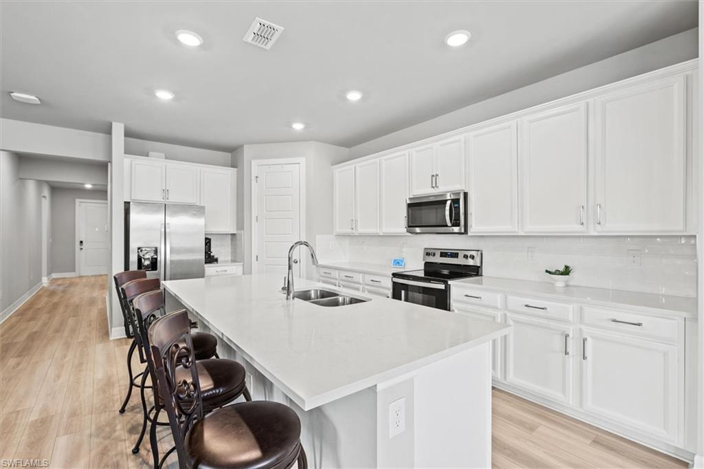 CRESCENT LAKES - Residential