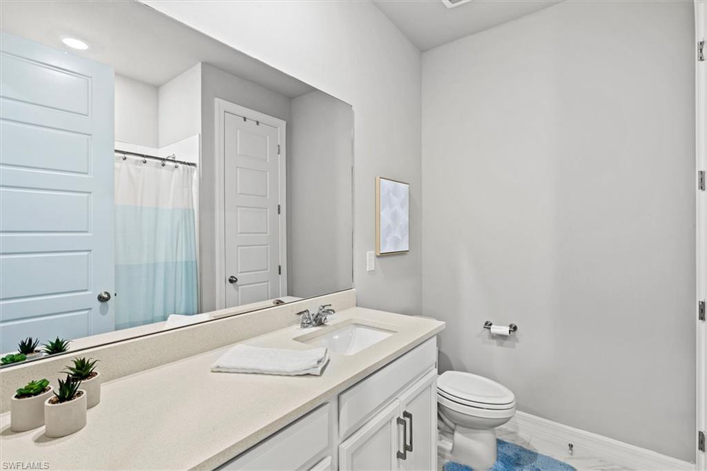 CRESCENT LAKES - Residential