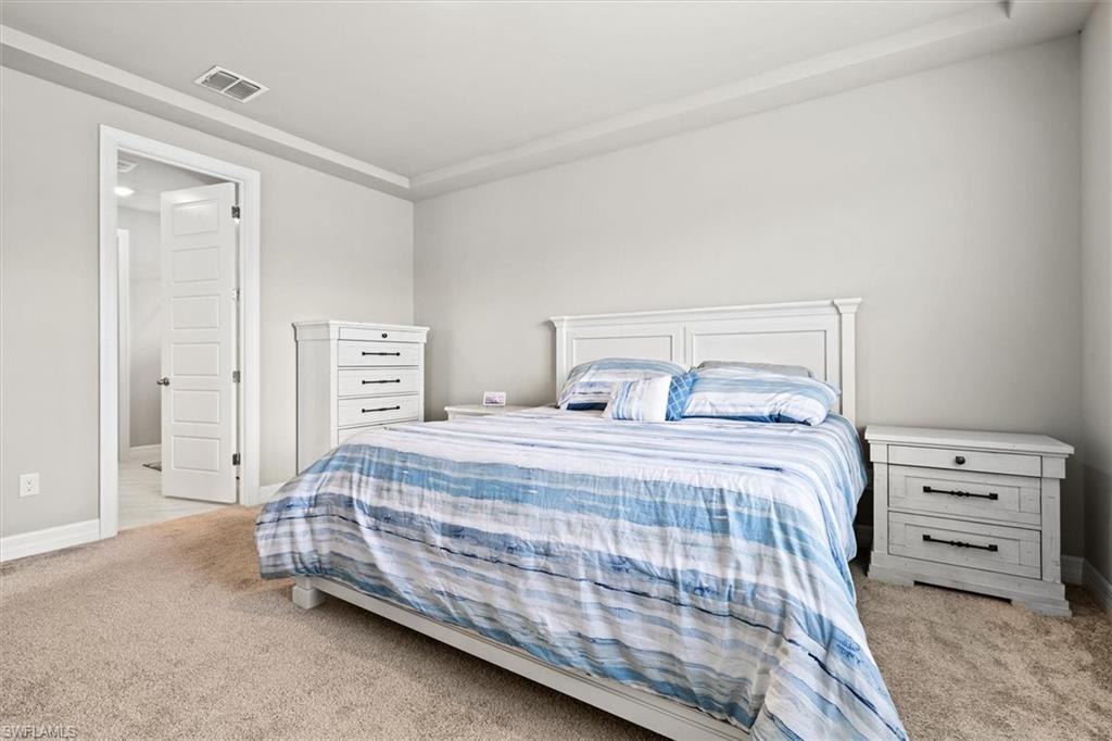 CRESCENT LAKES - Residential