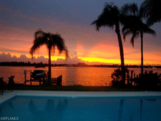 ROYAL HARBOR - Residential