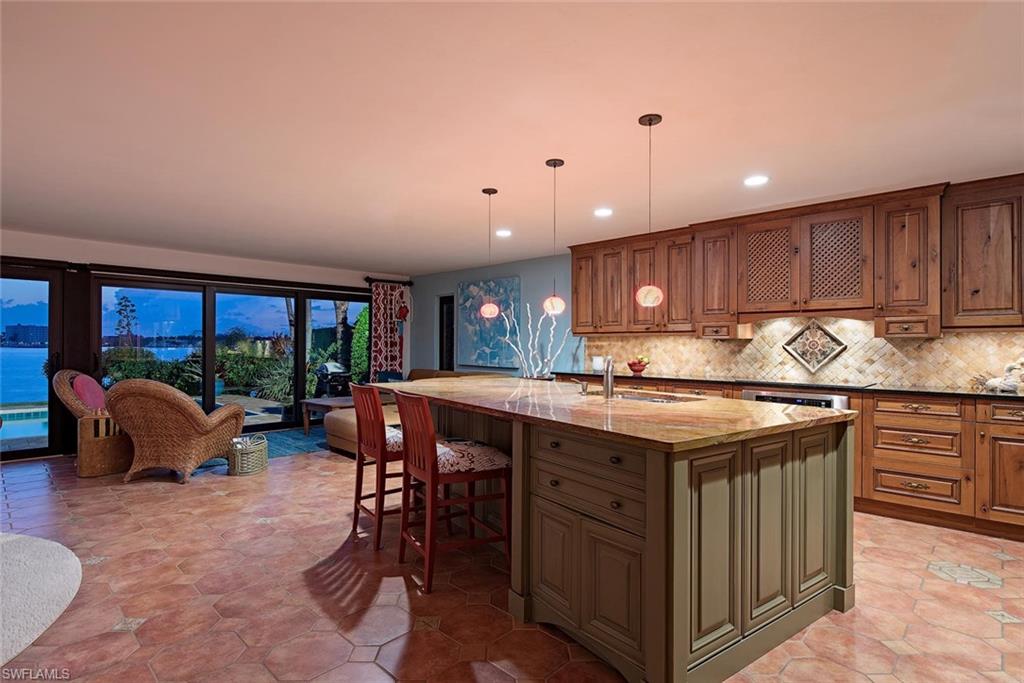 ROYAL HARBOR - Residential