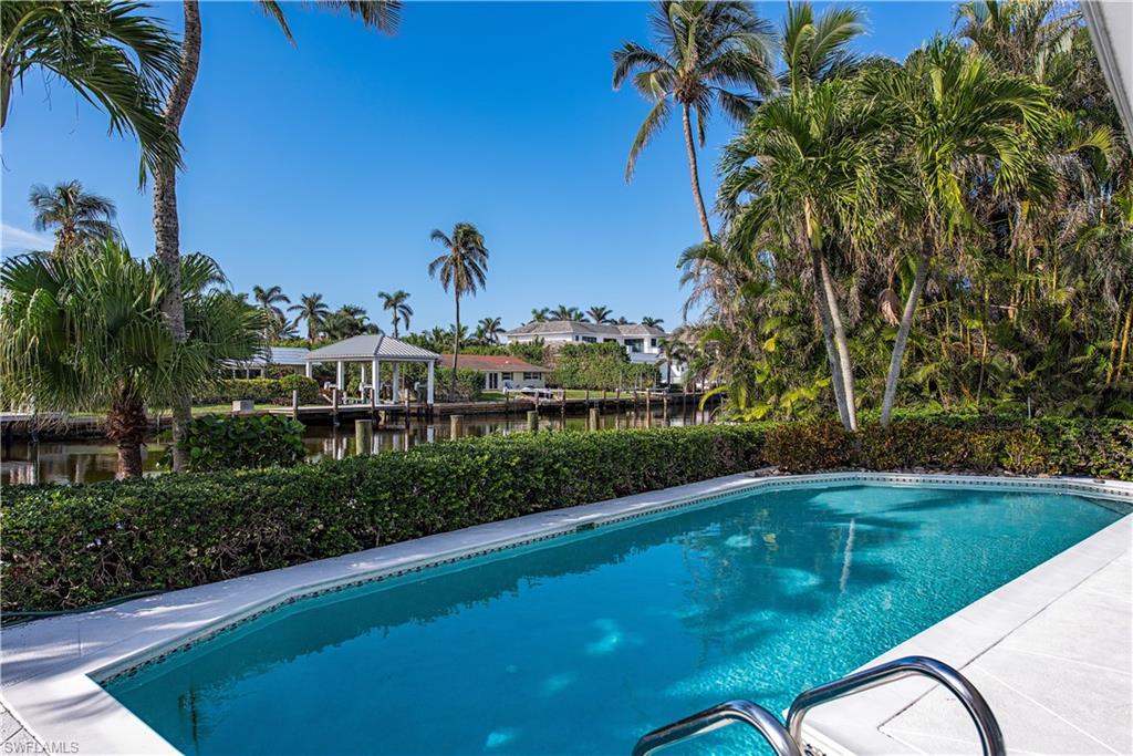 AQUALANE SHORES - Residential