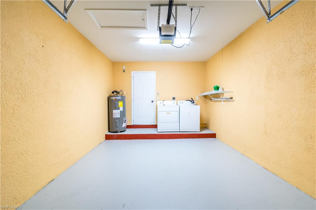 COLONNADE AT FORUM - Residential