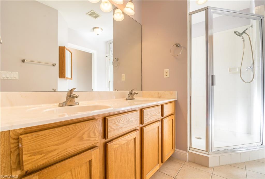 COLONNADE AT FORUM - Residential