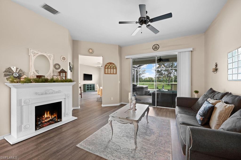 WATERWAYS OF NAPLES - Residential