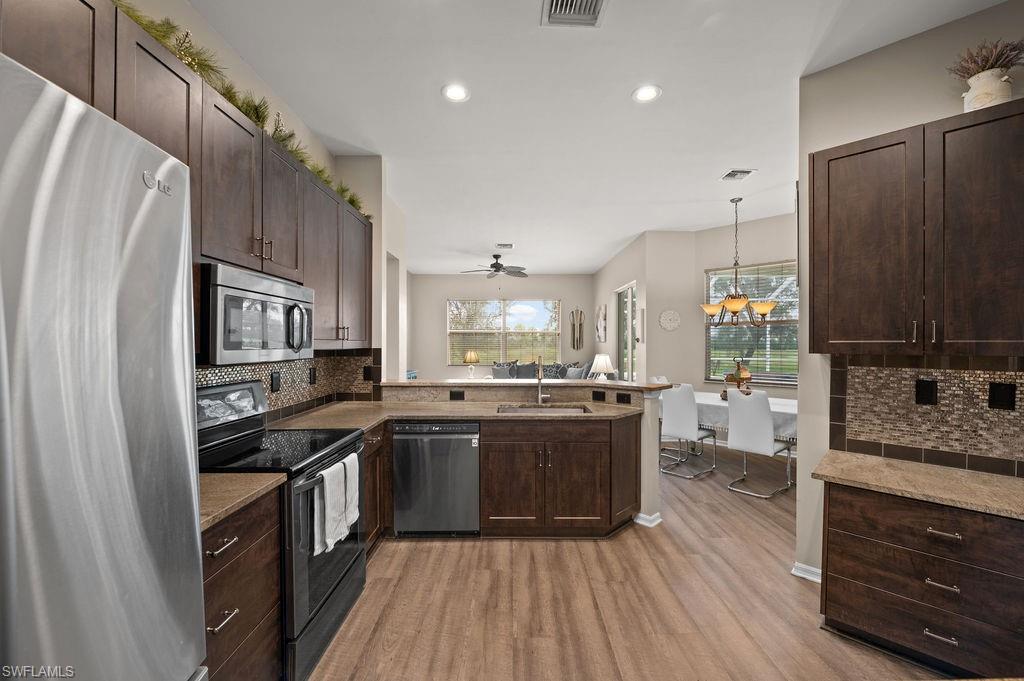 WATERWAYS OF NAPLES - Residential