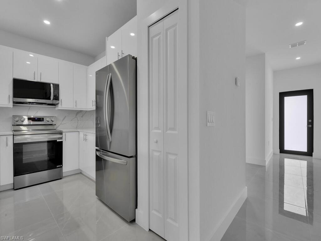 LEHIGH ESTATES - Residential