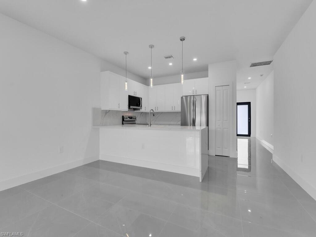 LEHIGH ESTATES - Residential