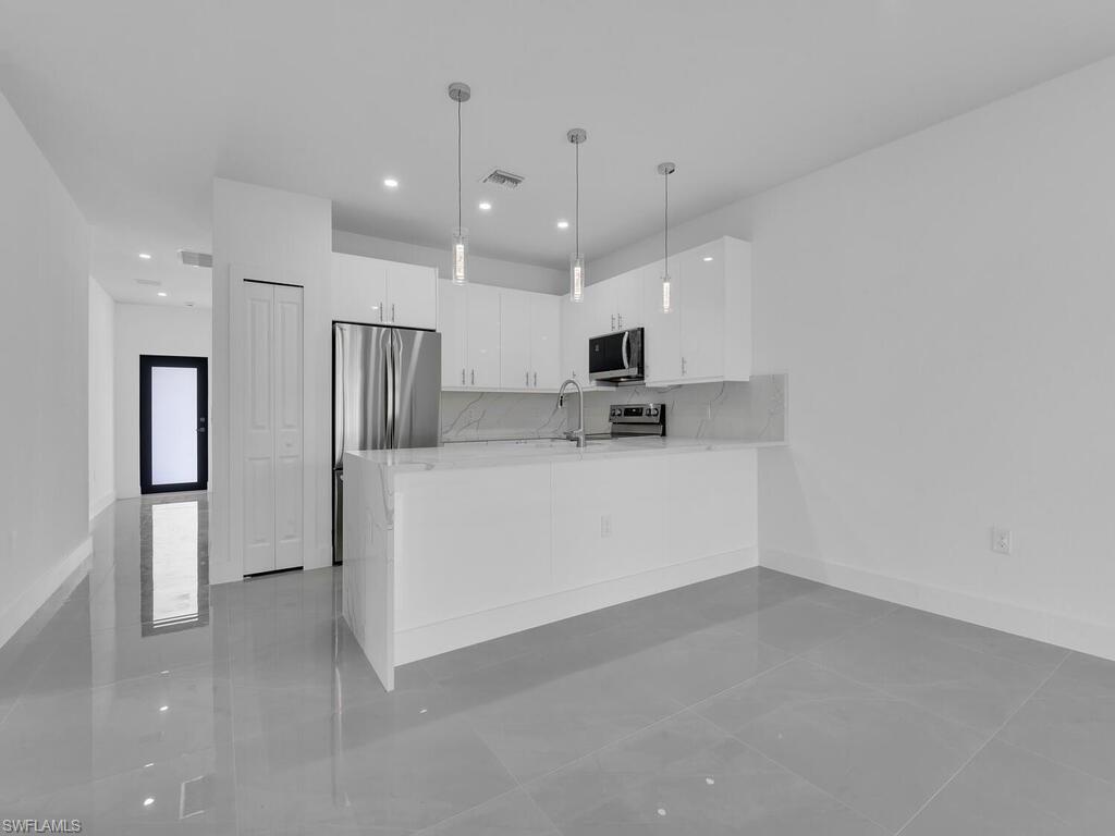 LEHIGH ESTATES - Residential