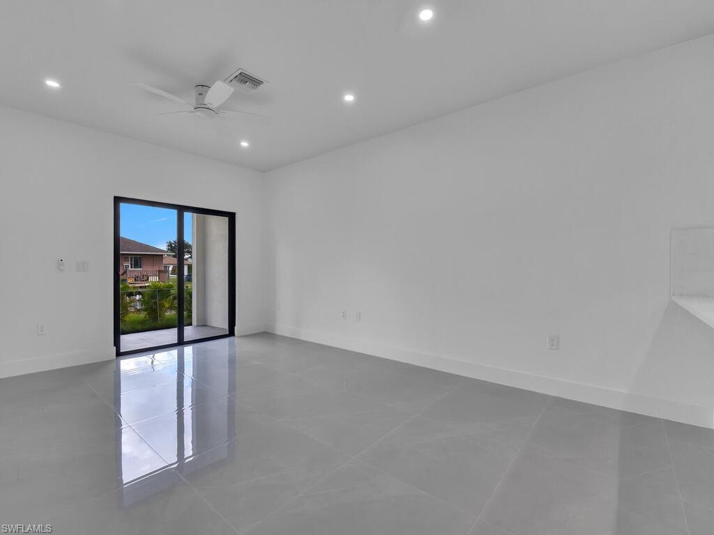 LEHIGH ESTATES - Residential