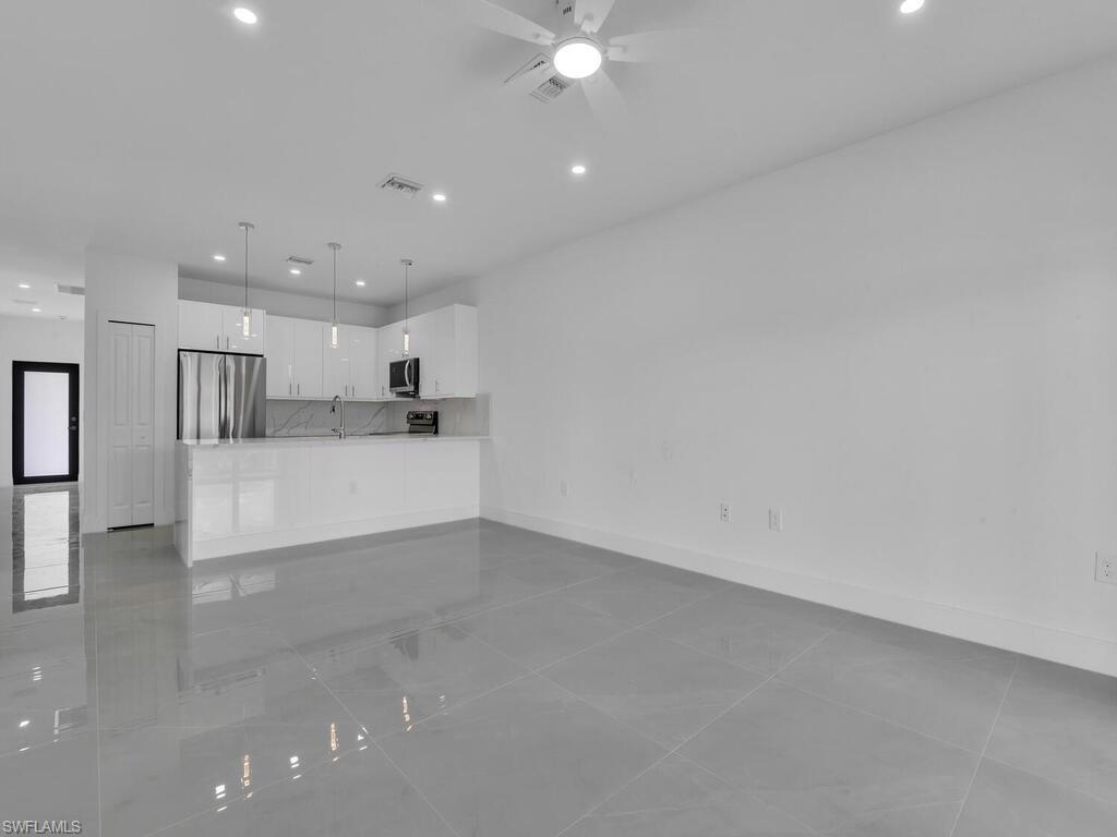 LEHIGH ESTATES - Residential