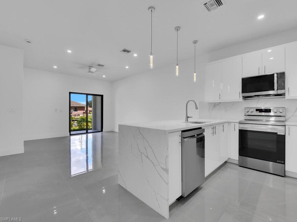 LEHIGH ESTATES - Residential