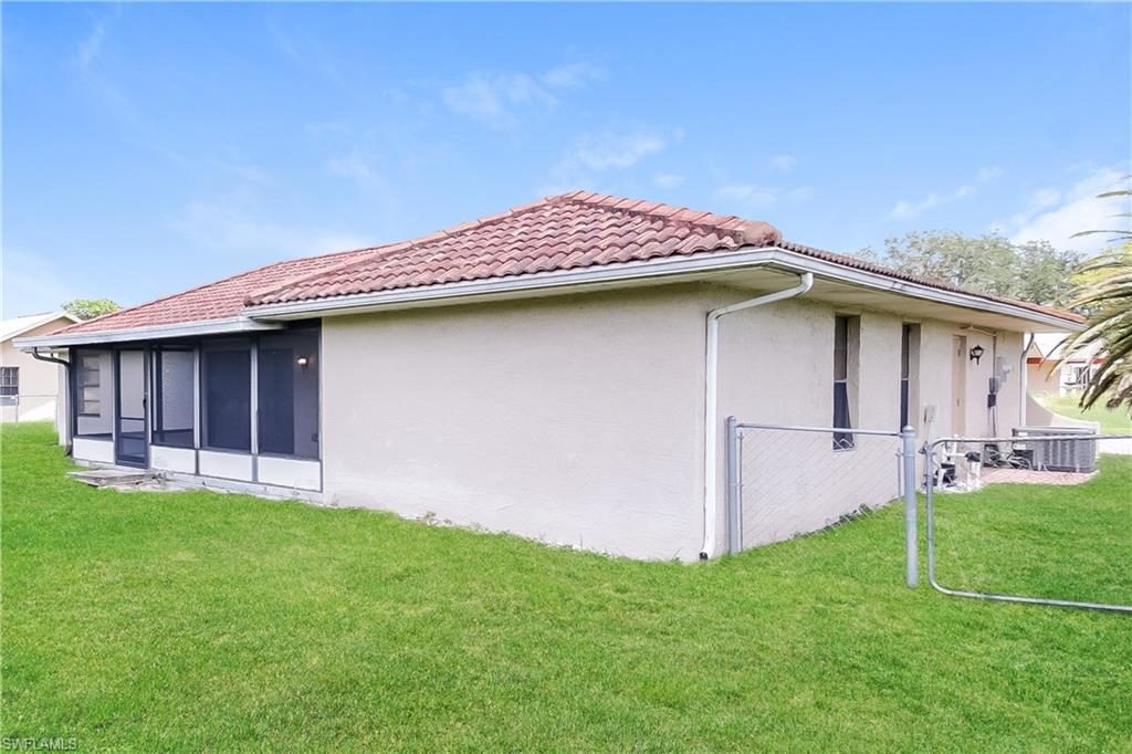 WILLOW LAKE - Residential Lease