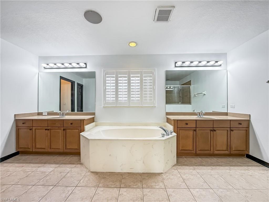 STONEYBROOK - Residential