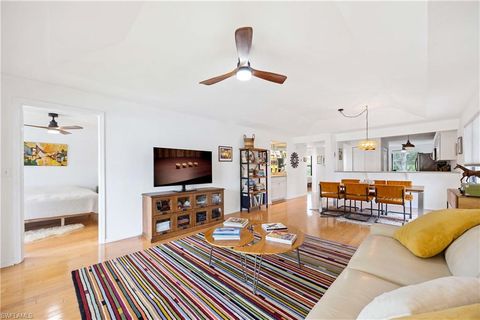 4241 Chantelle DR D201 NAPLES FL 34112